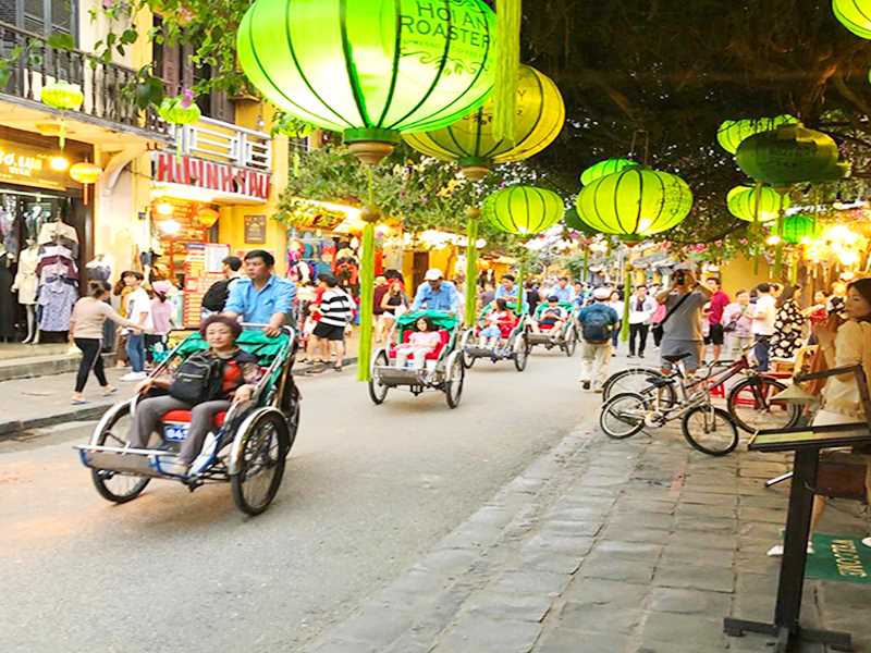 Central Vietnam Travel - 4 Days 3 Nights