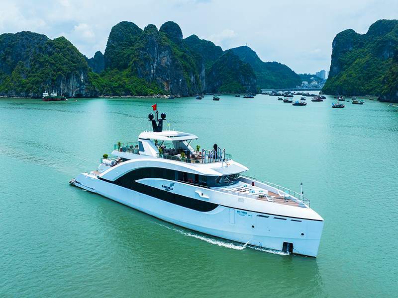 Saquila Yacht - Halong Bay - 1 Day Tour