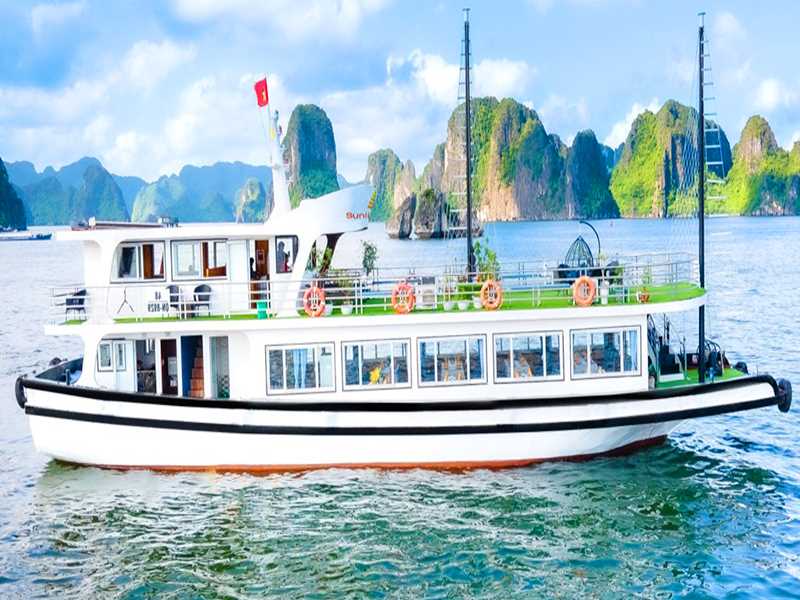 Sunlight Cruise - Halong Bay Day Tour - Sung Sot Cave - TiTop Island (8-Hours Cruise)