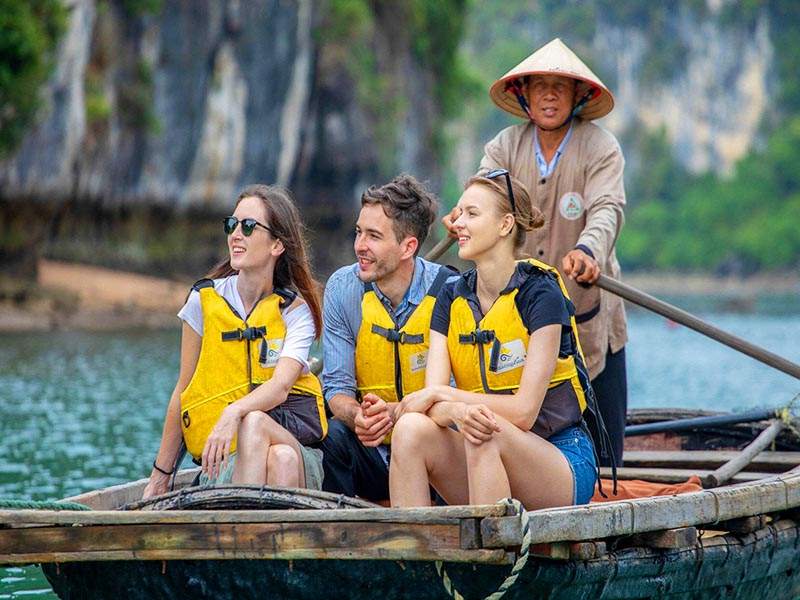 Hanoi - Ninh Binh - Halong Bay - Hanoi - Package Tour 4 Days 3 Nights | North Vietnam Travel