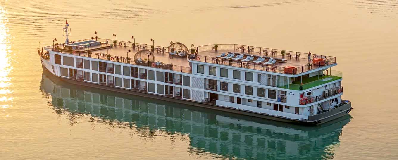 Indochine Grand Cruise - Lan Ha Bay & Cat Ba Island - 2 Days 1 Night