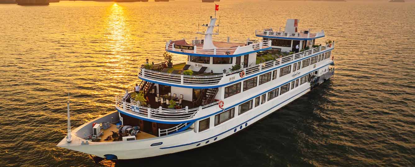 Swan Cruise - Bai Tu Long Bay - 3 Days 2 Nights