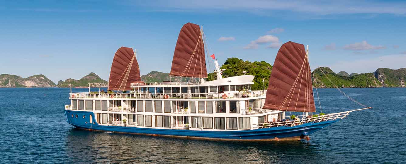 Verdure Lotus Classic Cruise - Halong Bay & Lan Ha Bay - 2 Days 1 Night 